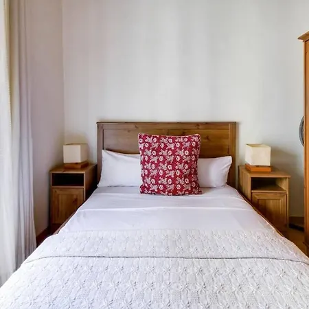 Modern 2 Bedroom In Poble Sec 7 Minutes To Metro * 巴塞罗那