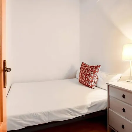 公寓 Modern 2 Bedroom In Poble Sec 7 Minutes To Metro 巴塞罗那