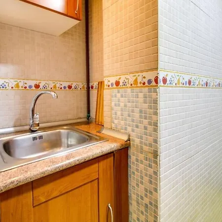Appartement Modern 2 Bedroom In Poble Sec 7 Minutes To Metro