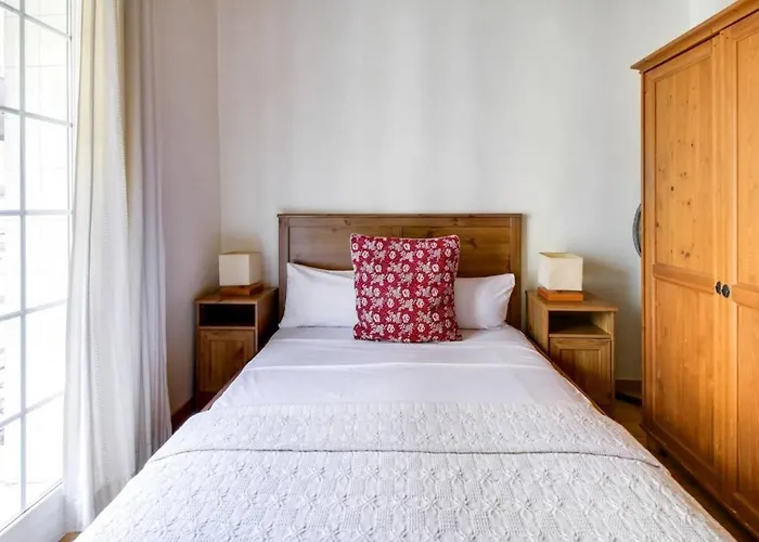 Modern 2 Bedroom In Poble Sec 7 Minutes To Metro * 巴塞罗那